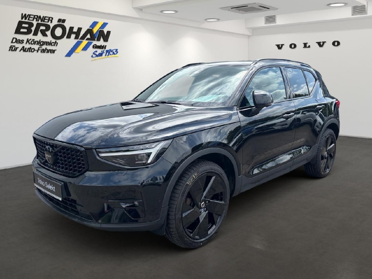 Fahrzeugabbildung Volvo XC40 B4 Benzin Plus Black Edition 2WD
