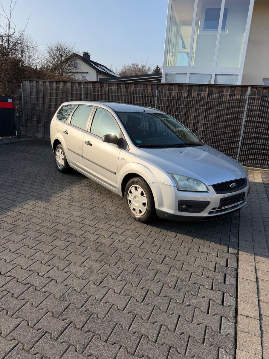 Ford Focus 2006 — engine 101 HP (74kW)
