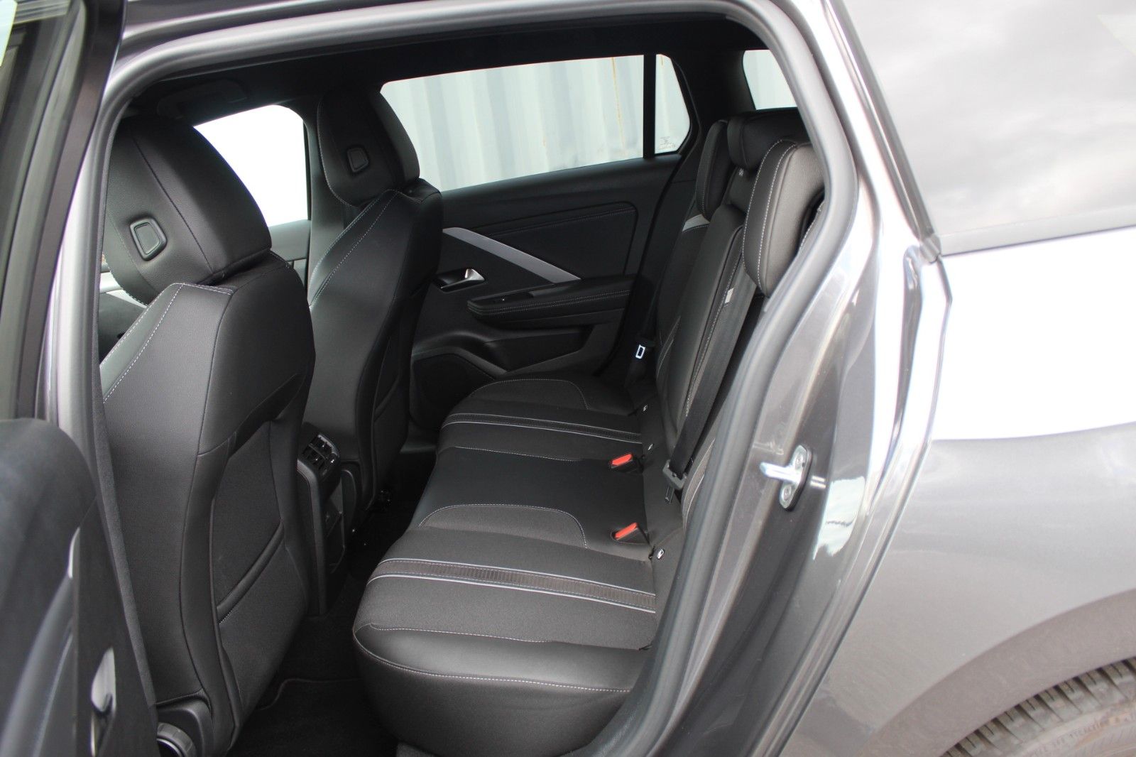 Fahrzeugabbildung Opel Astra Sports Tourer GS Navi*Kamera360°*Sitzh.