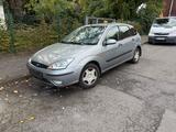 Ford Focus Mit Neu Tüv - Ford Focus aus 2003: Kleinwagen