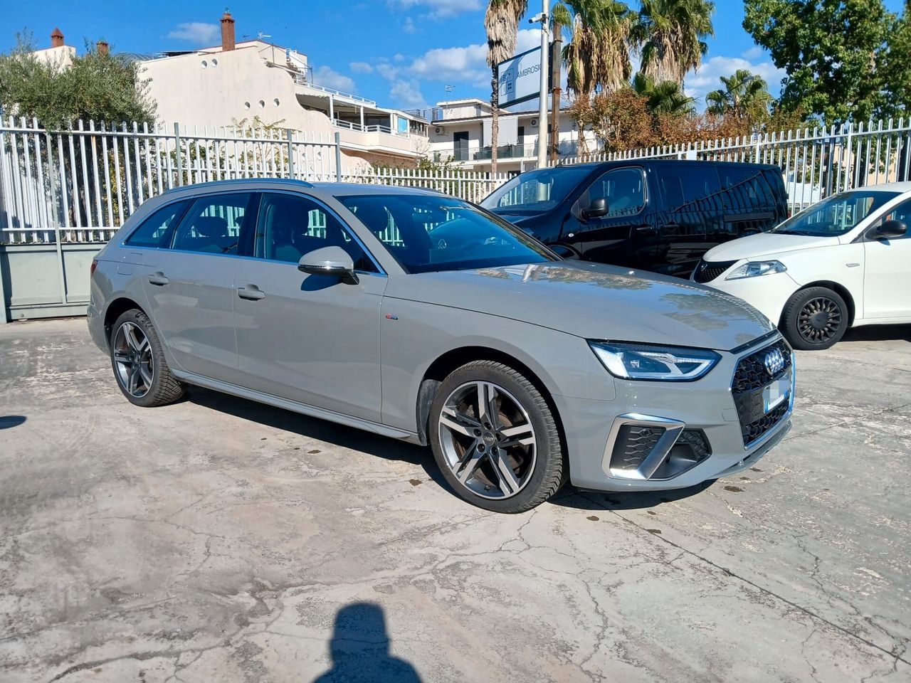 Audi A4 Avant 40 g-tron S tronic line edition me