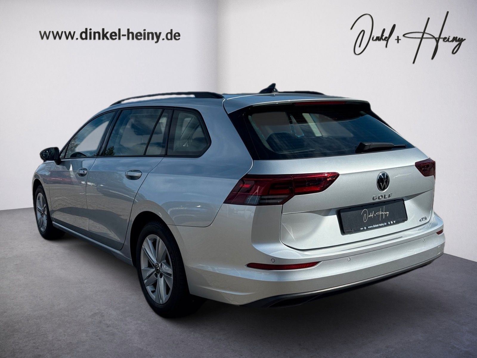 Fahrzeugabbildung Volkswagen Golf VIII Variant Life eTSI