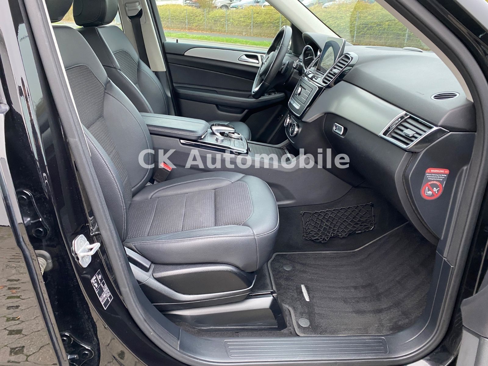 Fahrzeugabbildung Mercedes-Benz GLE 350d 4Matic/Navi/Rückfahrkamera/Tempomat