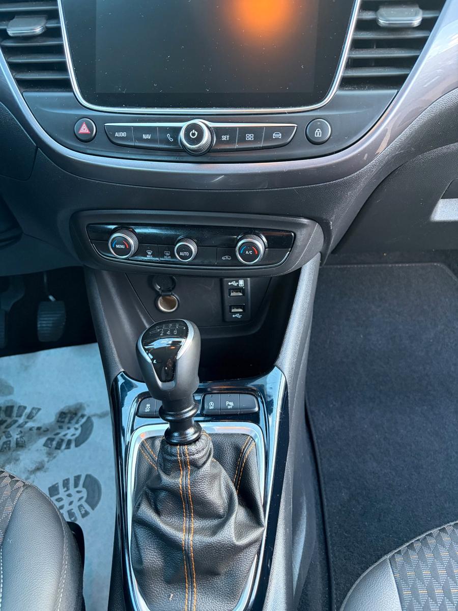 Opel Crossland (X)