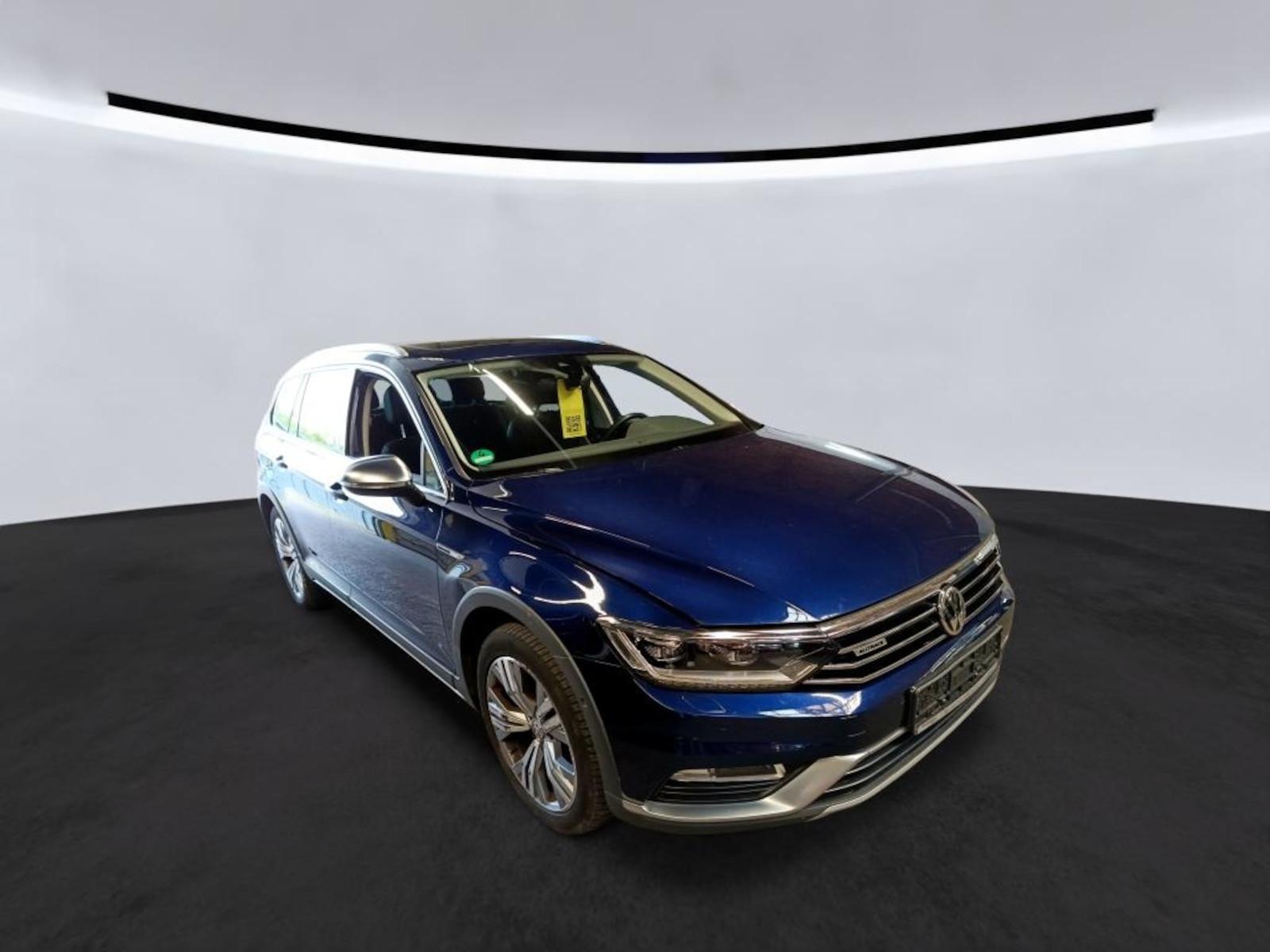 Volkswagen Passat Alltrack 2.0 TDI 4x4*VIRTUAL*PANO*AHK*