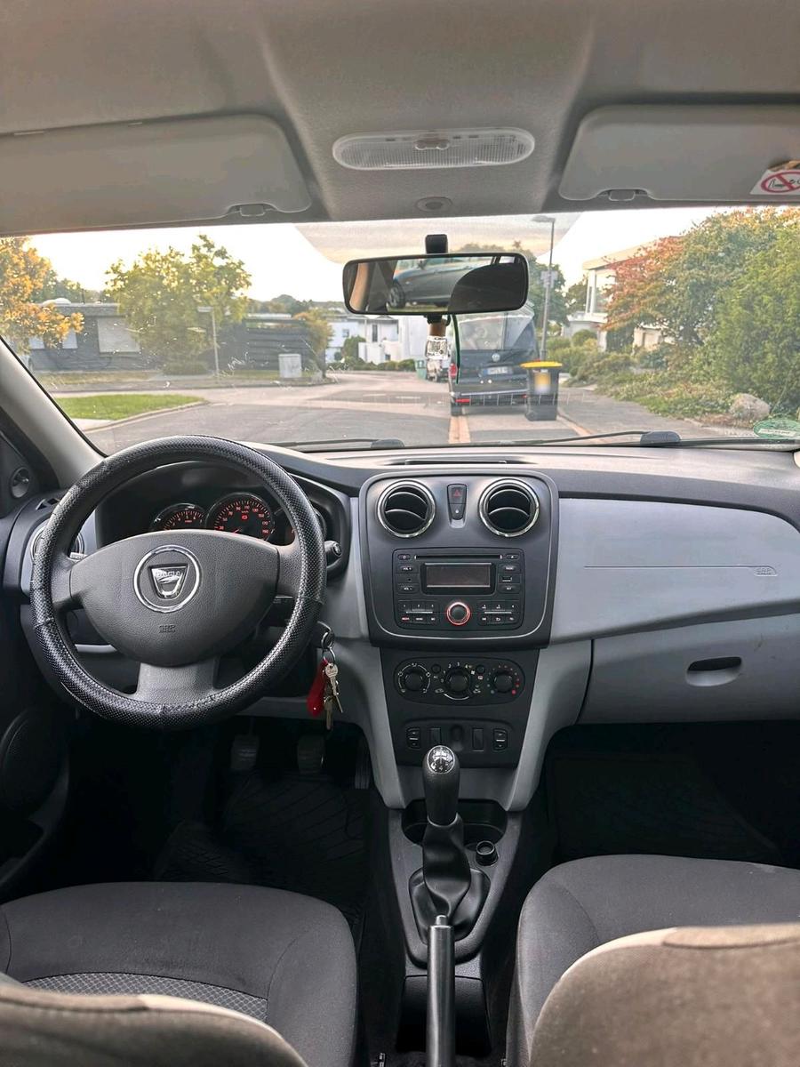 Dacia Sandero 2014 — photo 8