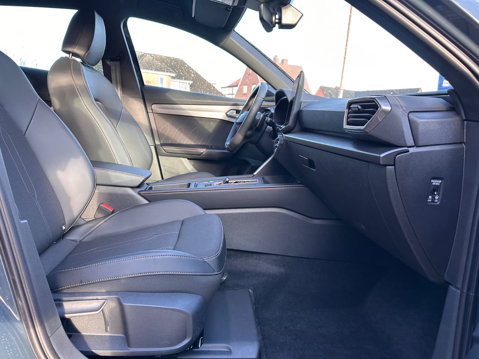 Fahrzeugabbildung CUPRA Formentor 1.5 eTSI DSG ACC/LED/APP/GJR/SHZG