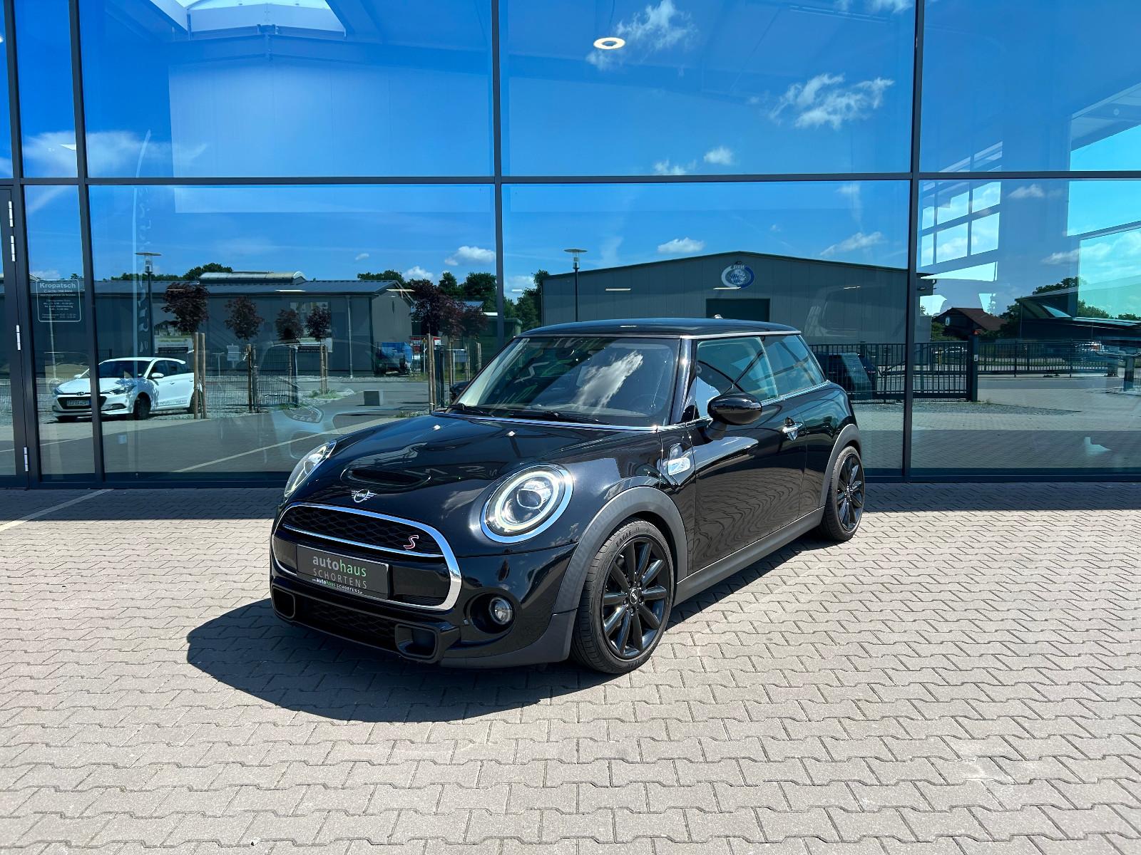 MINI Cooper S LED Navi Klima Sitzhzg Sportsitze