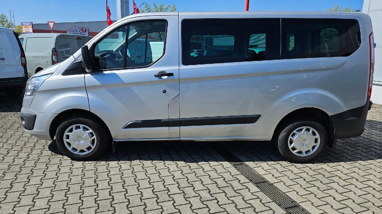 Fahrzeugabbildung Ford Transit/Tourneo Custom Kombi 310 L1 Trend