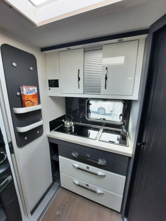 Fahrzeugabbildung Hobby Excellent 460 SL Verfüg./Sparen Sie 4.943,- €