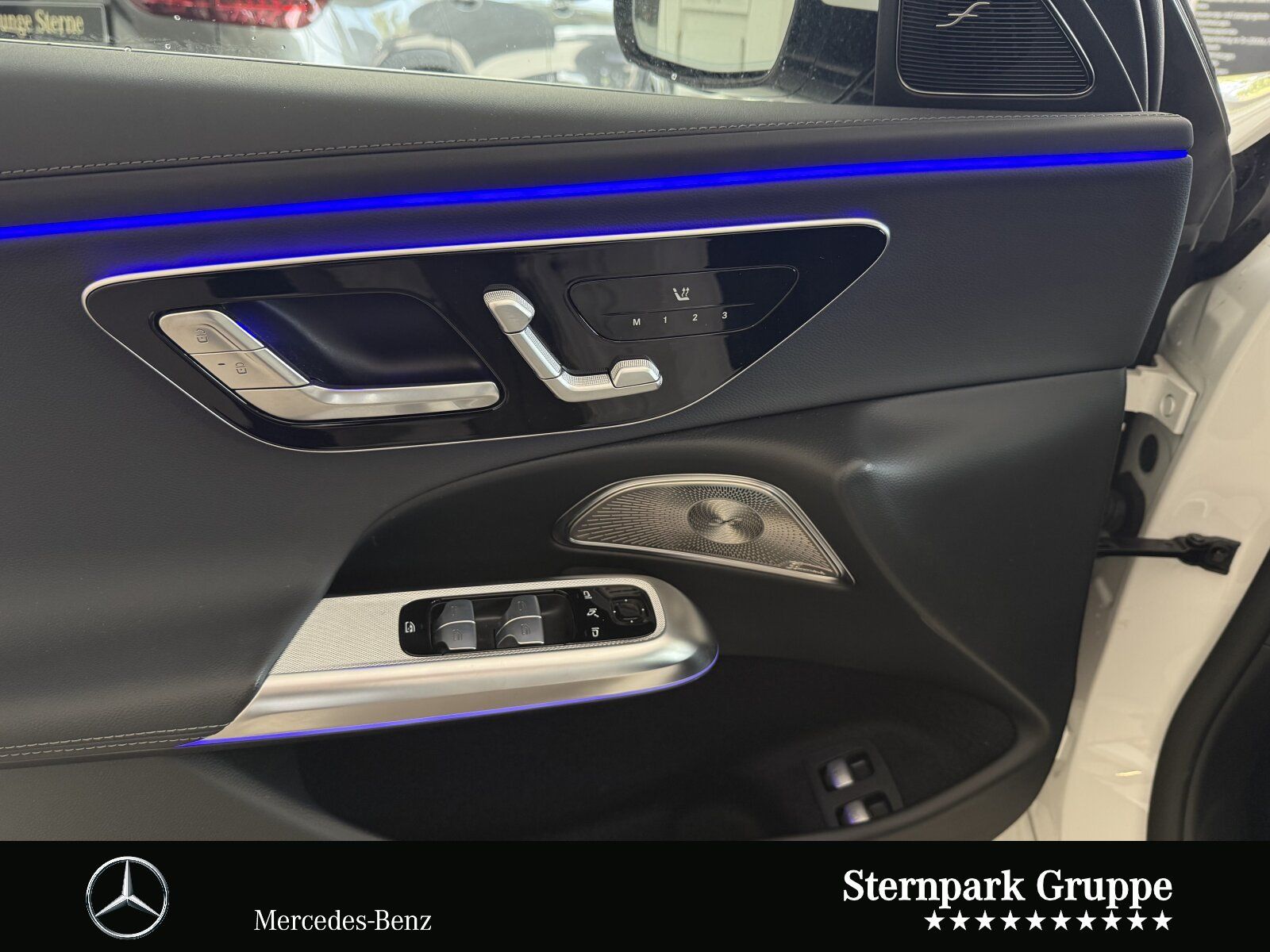 Mercedes-Benz E 300 e AMG+FAPA+HUD+DIGI+BUR+360+KEY+Winter+DC foto 12