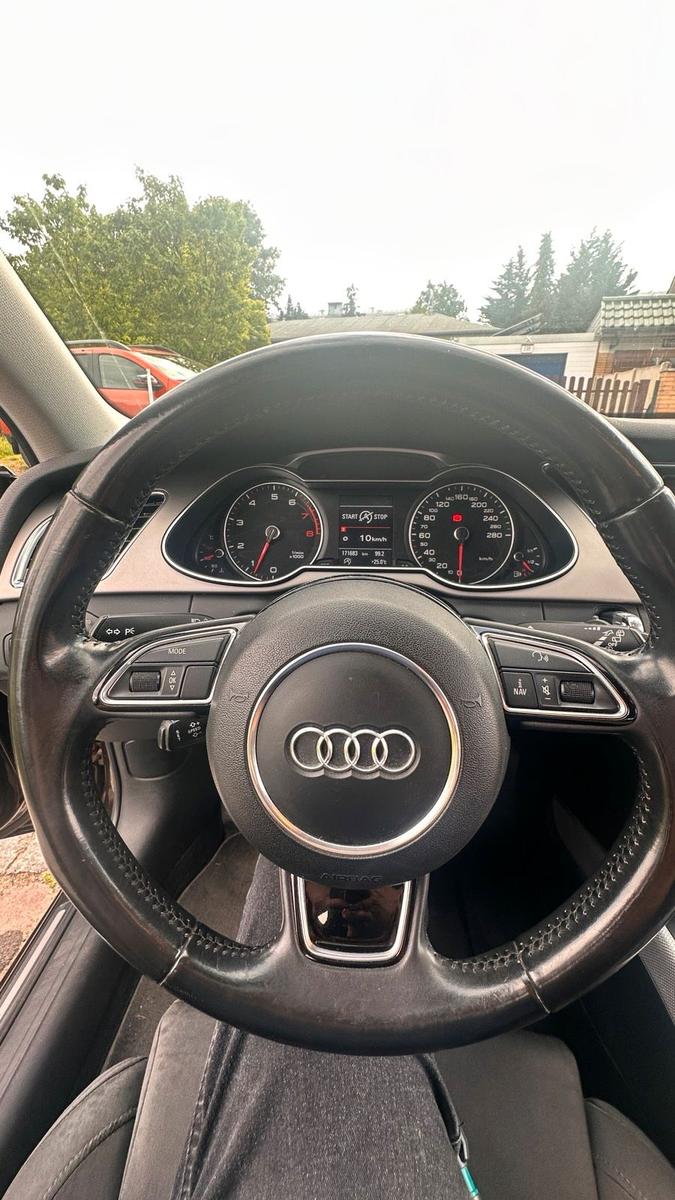 Audi A4 2013 — rear view
