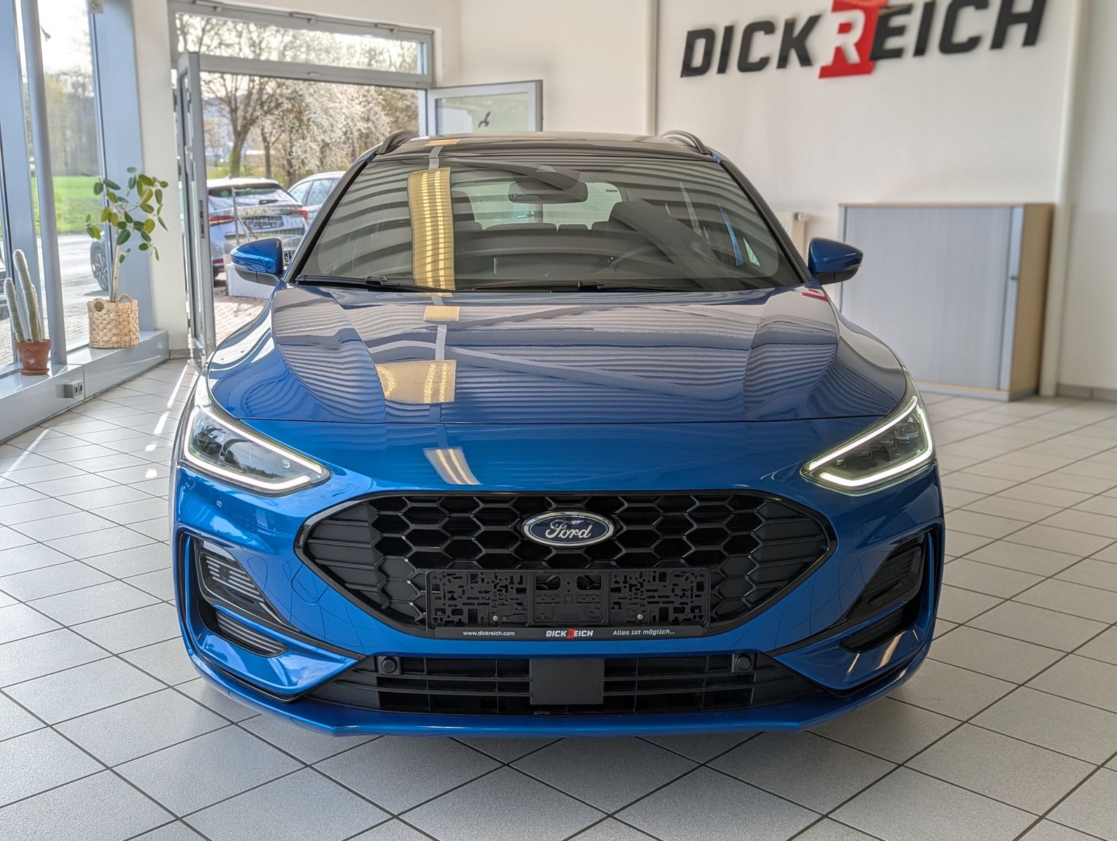 Fahrzeugabbildung Ford Focus 1.0 ST-Line X Styling Matrix B&amp;O Pano 18"