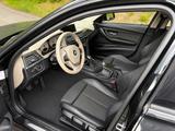 BMW 328i Modern Line  - scheckheftgepflegte BMW 328