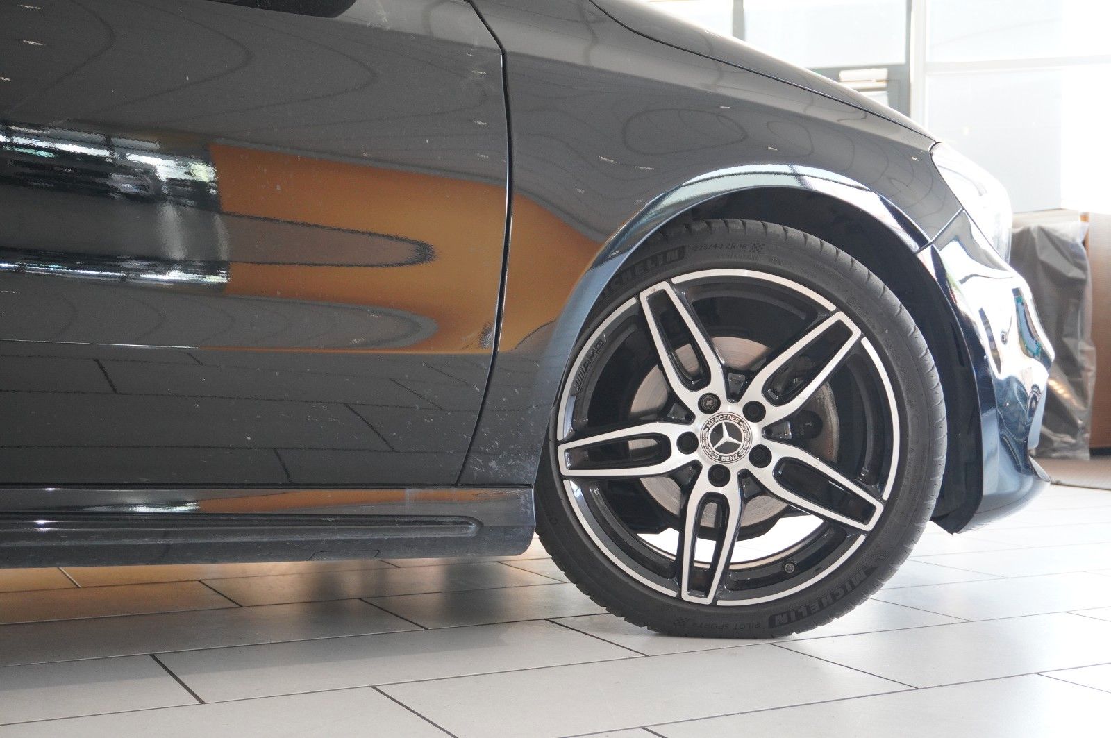 Fahrzeugabbildung Mercedes-Benz A 200 CDI AMG LINE NAVI/LED/KAMERA/SPORT/SHZ/PDC