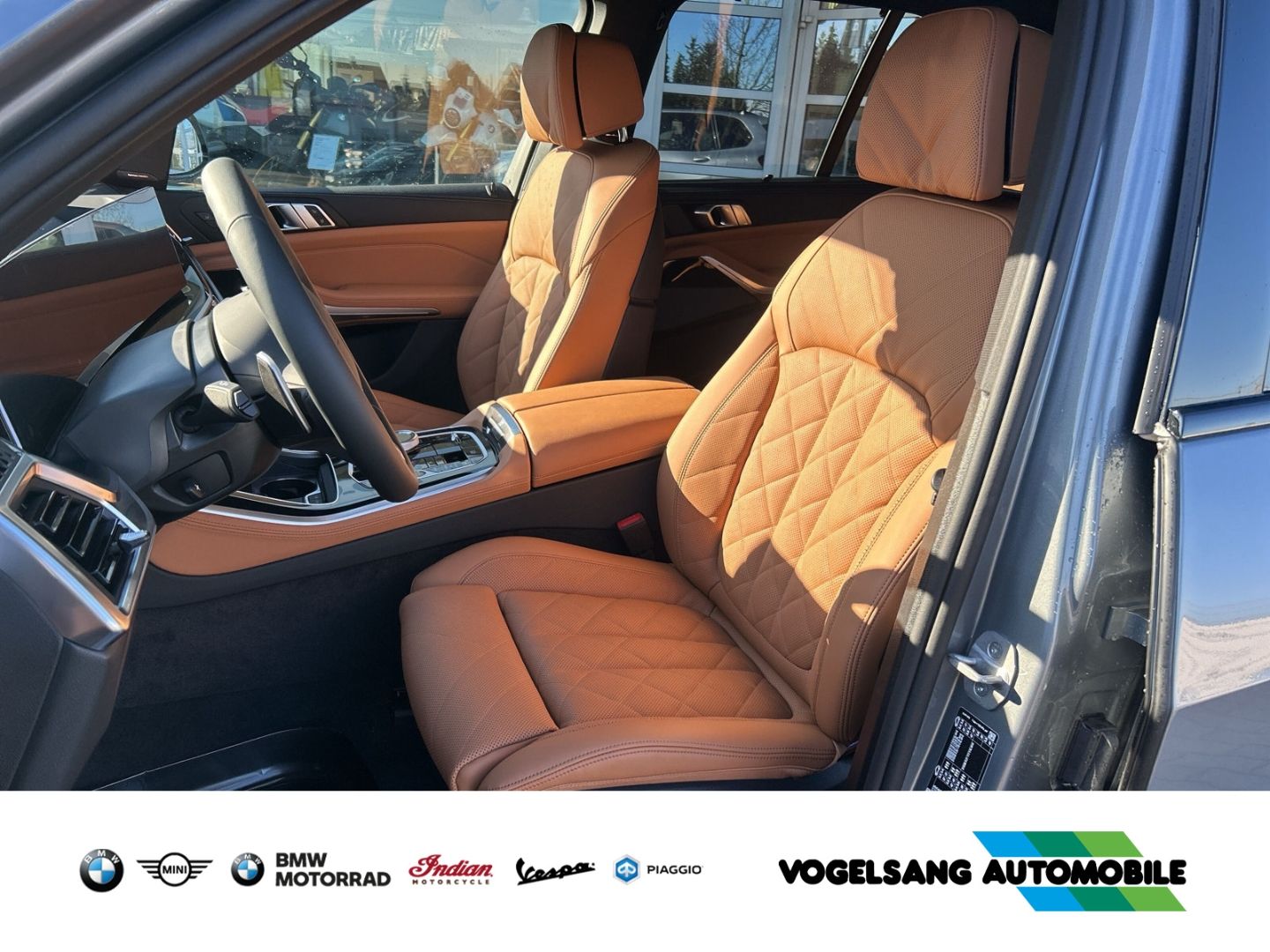 Fahrzeugabbildung BMW X5 xDrive50 e M Sport Pro Park-Assistent Pano