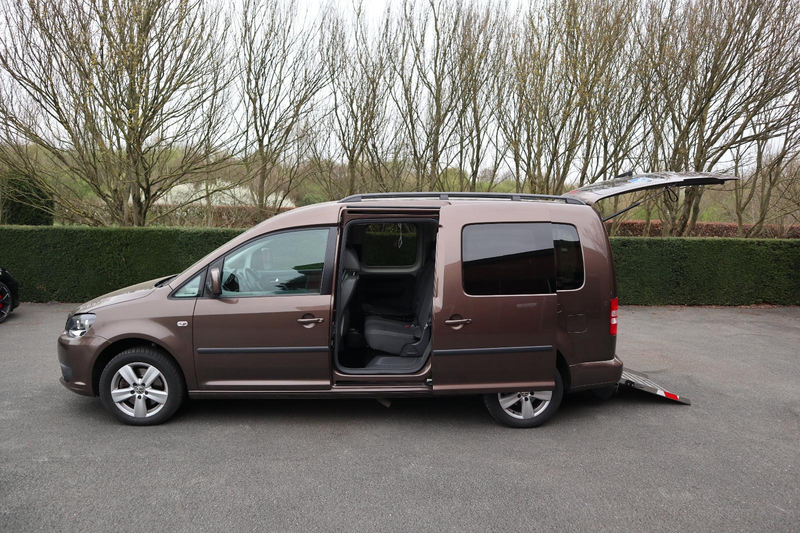 Volkswagen Caddy Maxi 1,6TDI DSG*rollstuhlgerecht*Garantie*