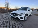 Mercedes-Benz GLC 350 d 4MATIC Motor Neu! 1200 km M Garantie  - weiße Mercedes-Benz GLC 350