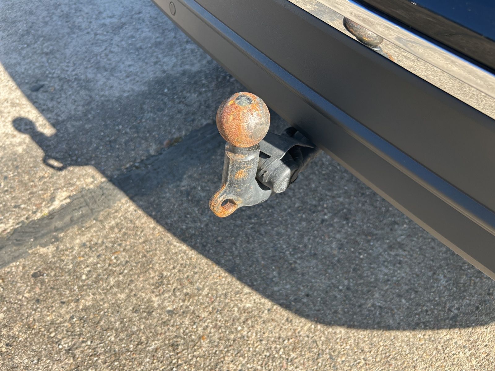 Fahrzeugabbildung Volkswagen Tiguan Life TDI DSG 4M LED ACC AHK LRHzg SH Rear