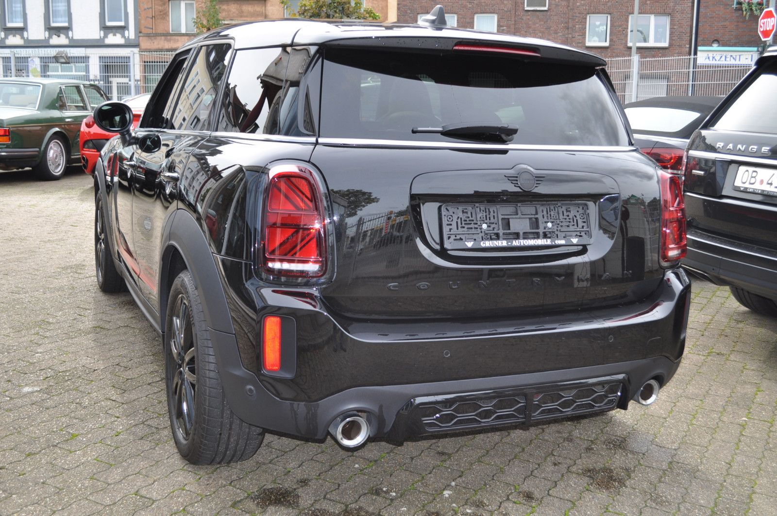 Fahrzeugabbildung MINI John Cooper Works Countryman Vollausstattung