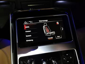 2025 AUDI S8 — миниатюра 21
