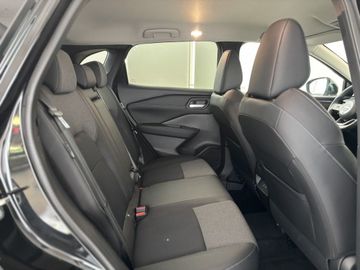Fotografie des Nissan Qashqai 1.3 DIG-T 4x4 MHEV Xtronic N-Connecta (J