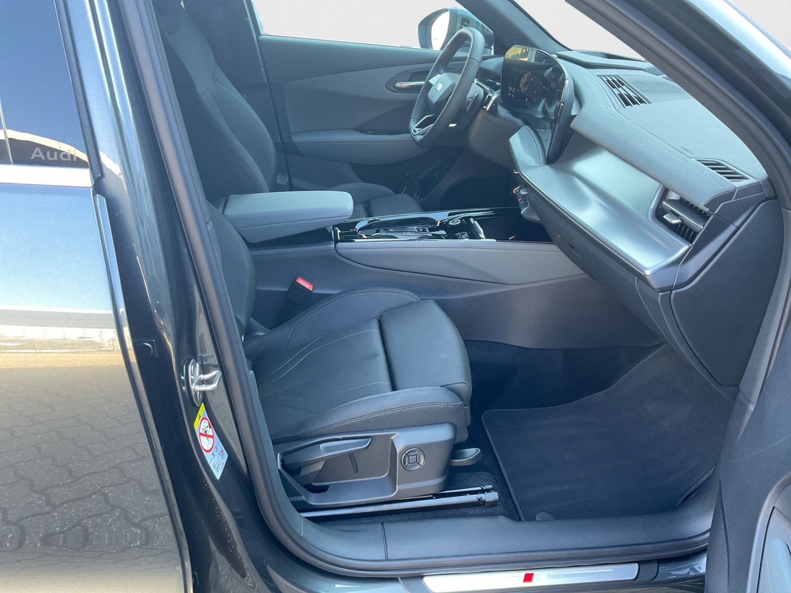 Audi Q3 SUV e-hybrid 2x S line MATRIX AHK HUD SONOS foto 16