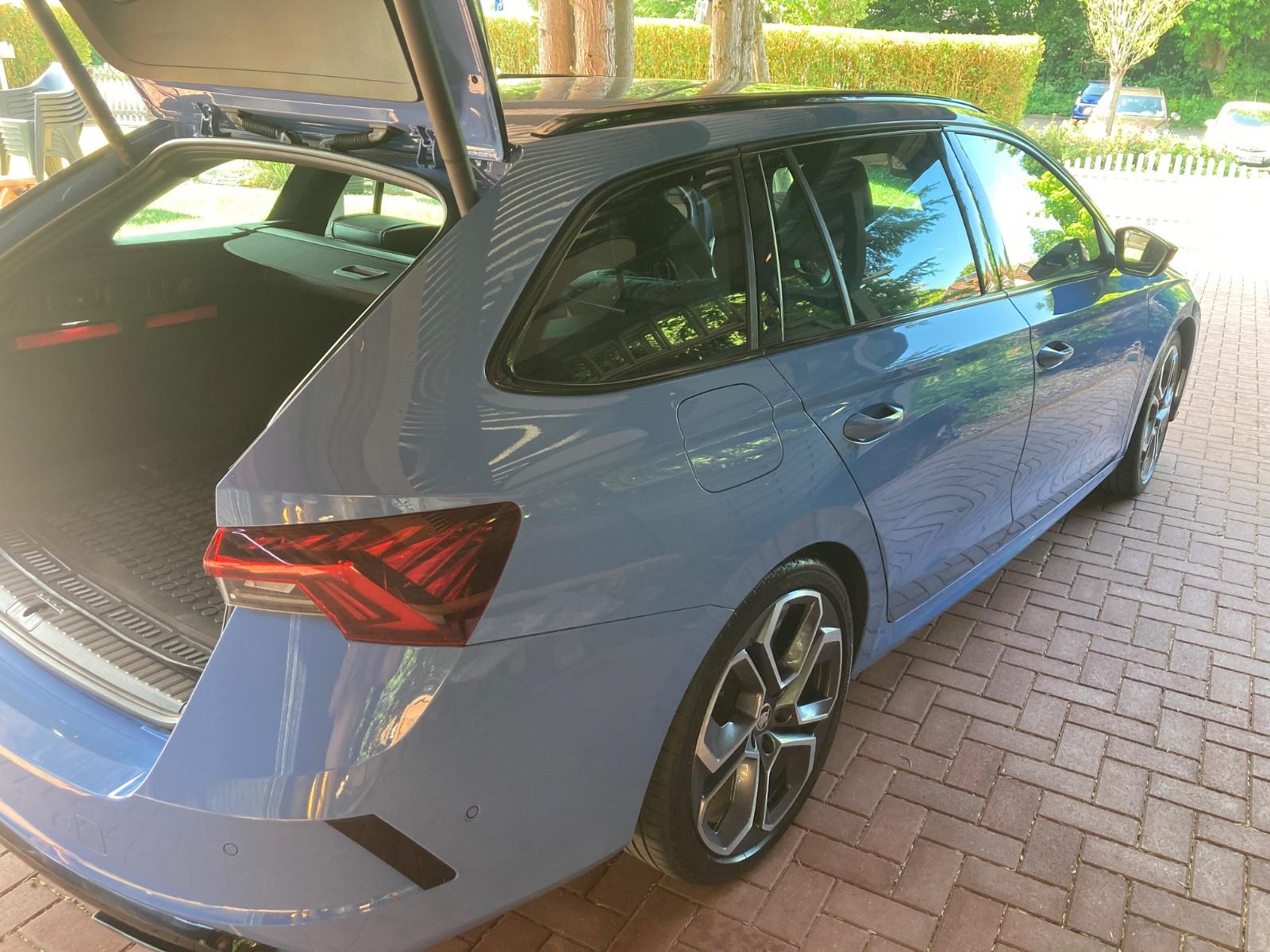 Skoda Octavia 2.0 TDI DSG RS PLUS Combi Finale EDITIO 