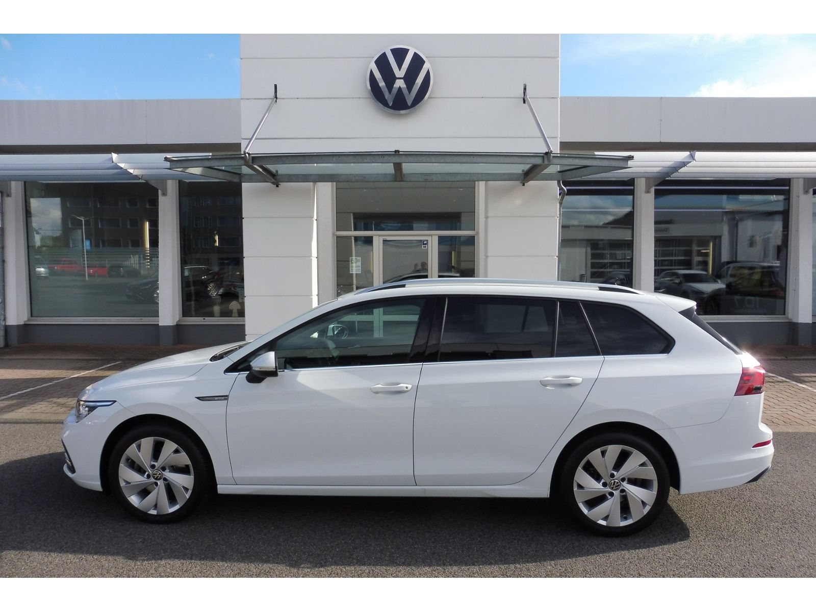 Volkswagen Golf VIII Variant 2.0 TSI Style 4Motion imagem 3