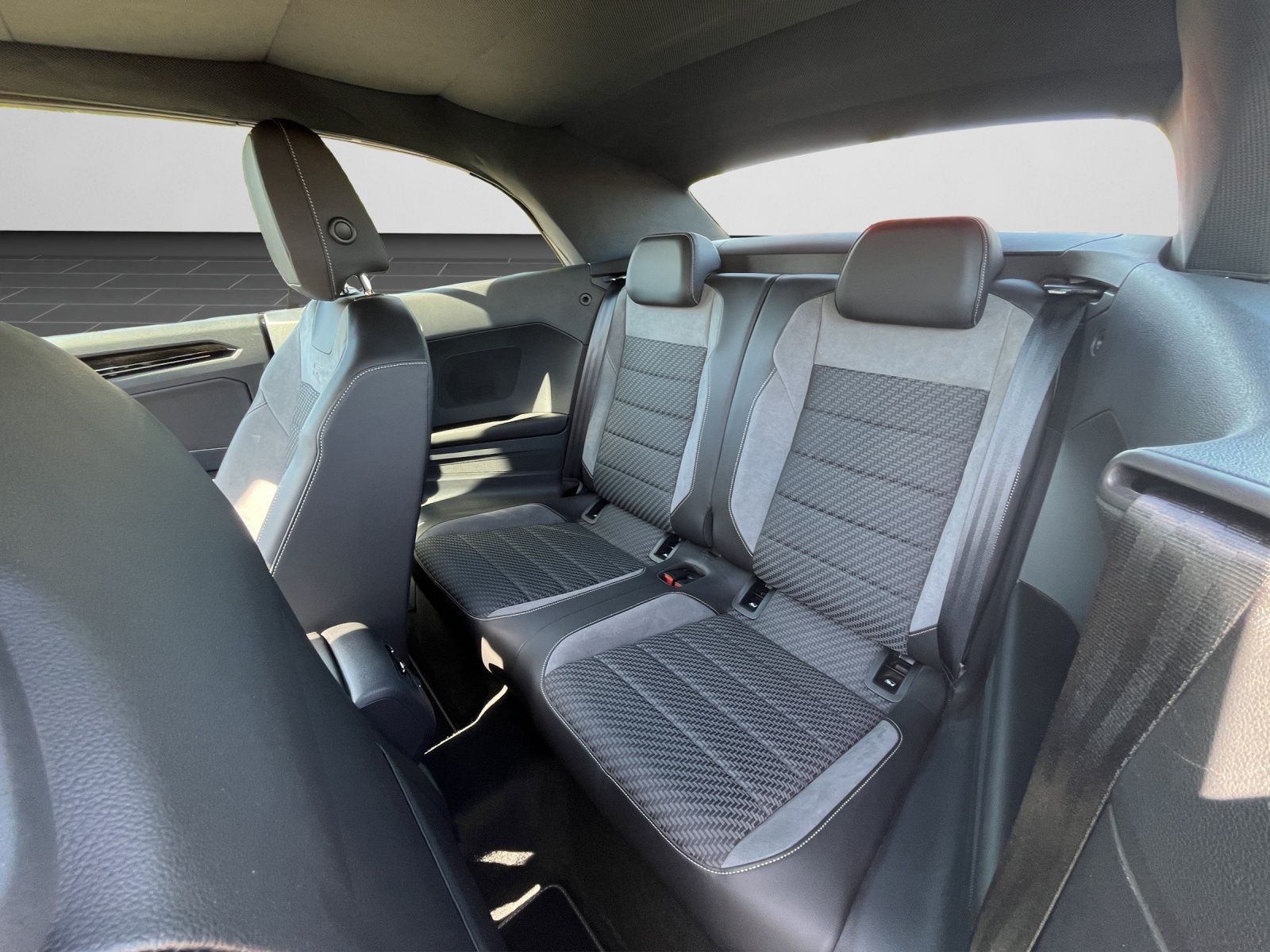 Volkswagen T-Roc - Bild 14