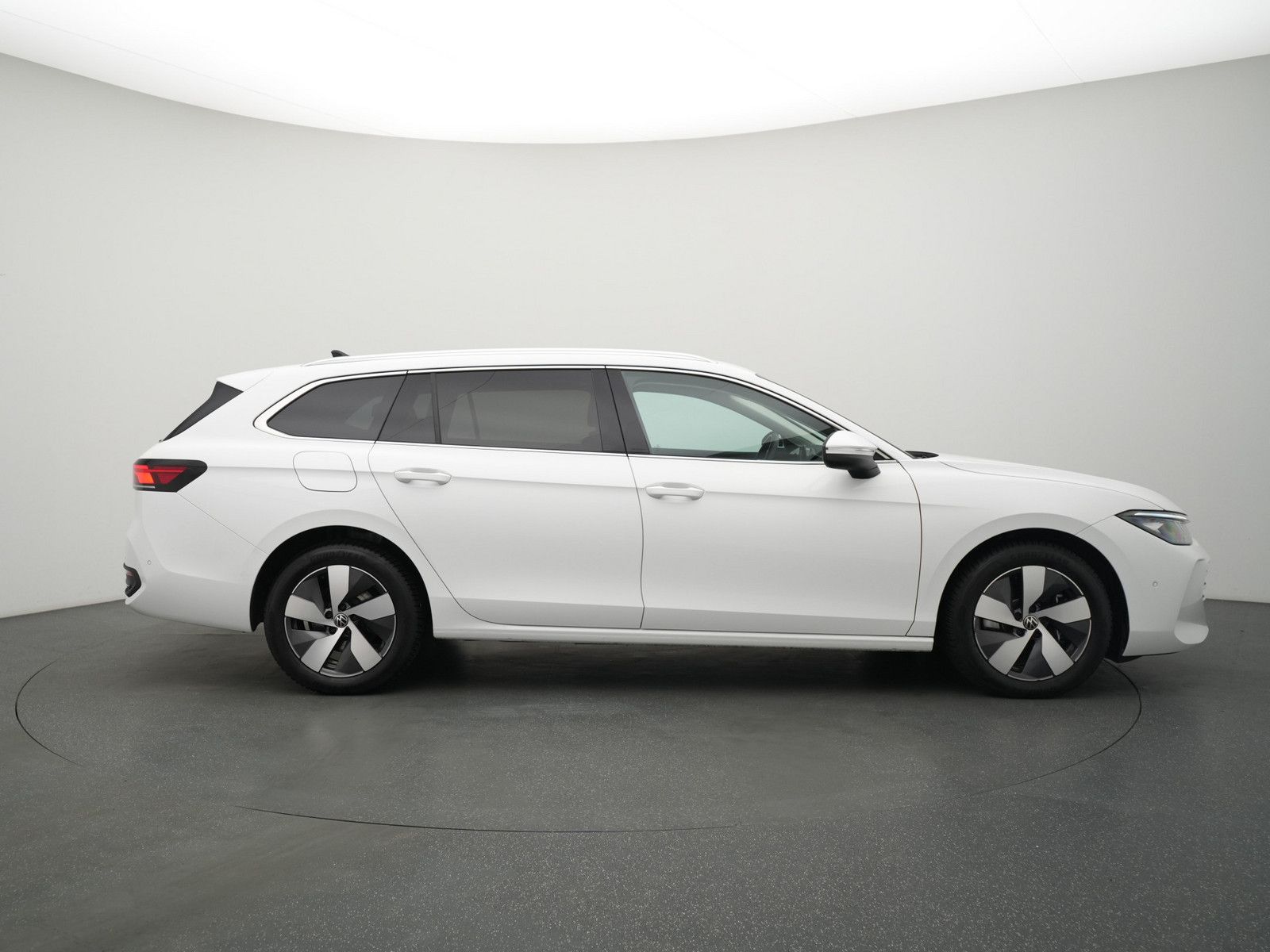 Volkswagen Passat - Bild 3