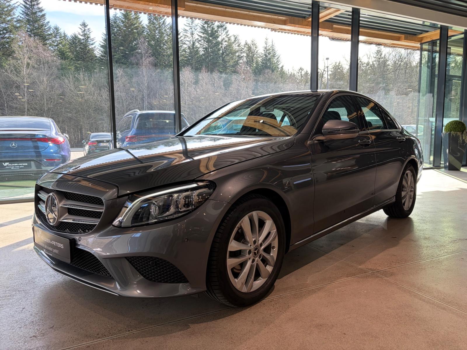 Mercedes-Benz C 180+MULTIBEAM+SCHIEBED+NAVI+KAMERA+AVANTGARDE