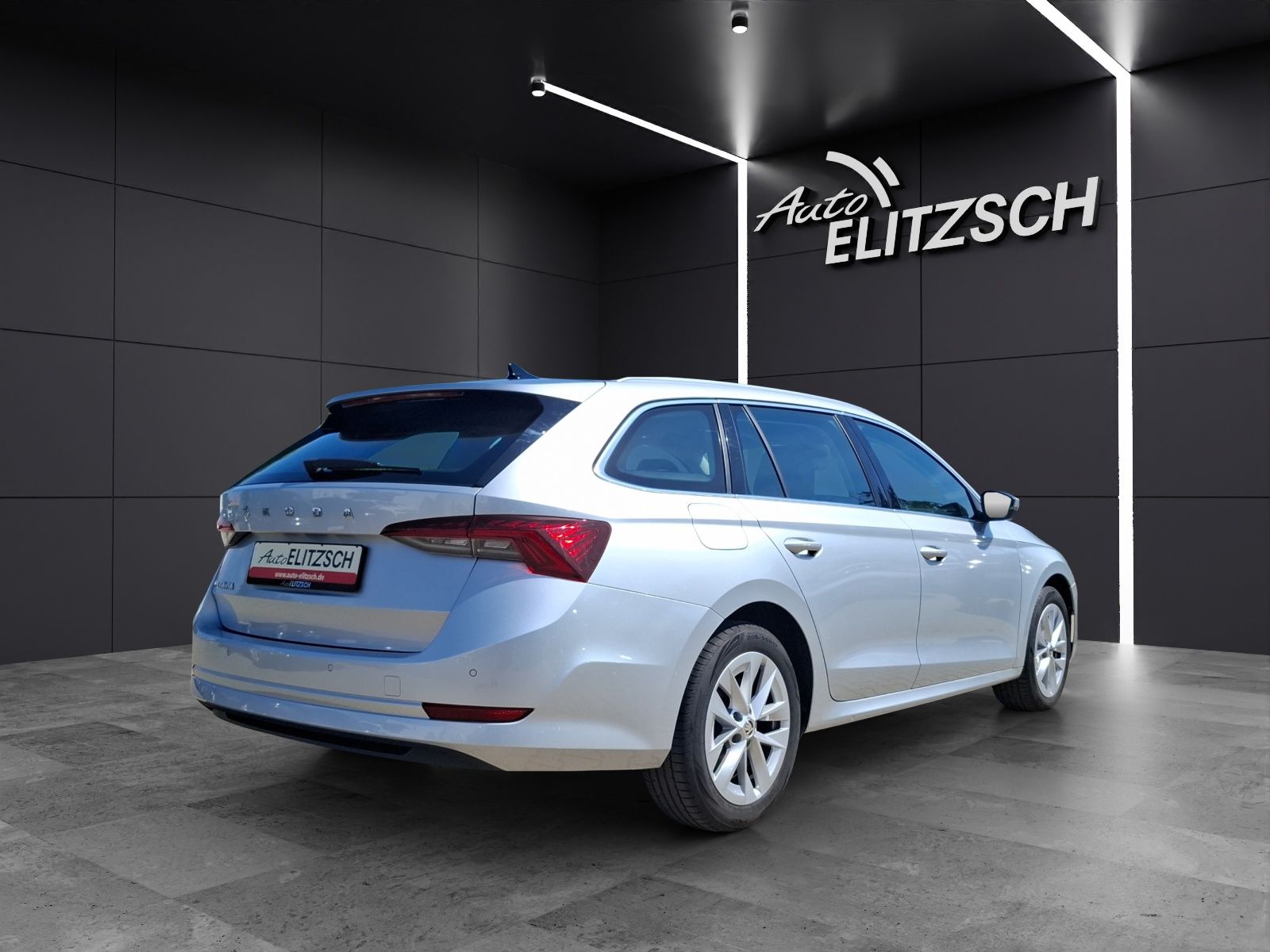 Fahrzeugabbildung SKODA Octavia Combi TDI Style DSG LED Navi HUD PDC SH
