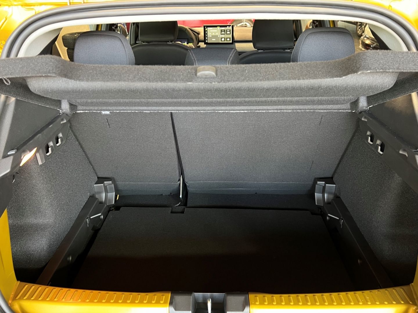Fahrzeugabbildung Dacia Sandero III Stepway Expression TCe110 NAVI LED P