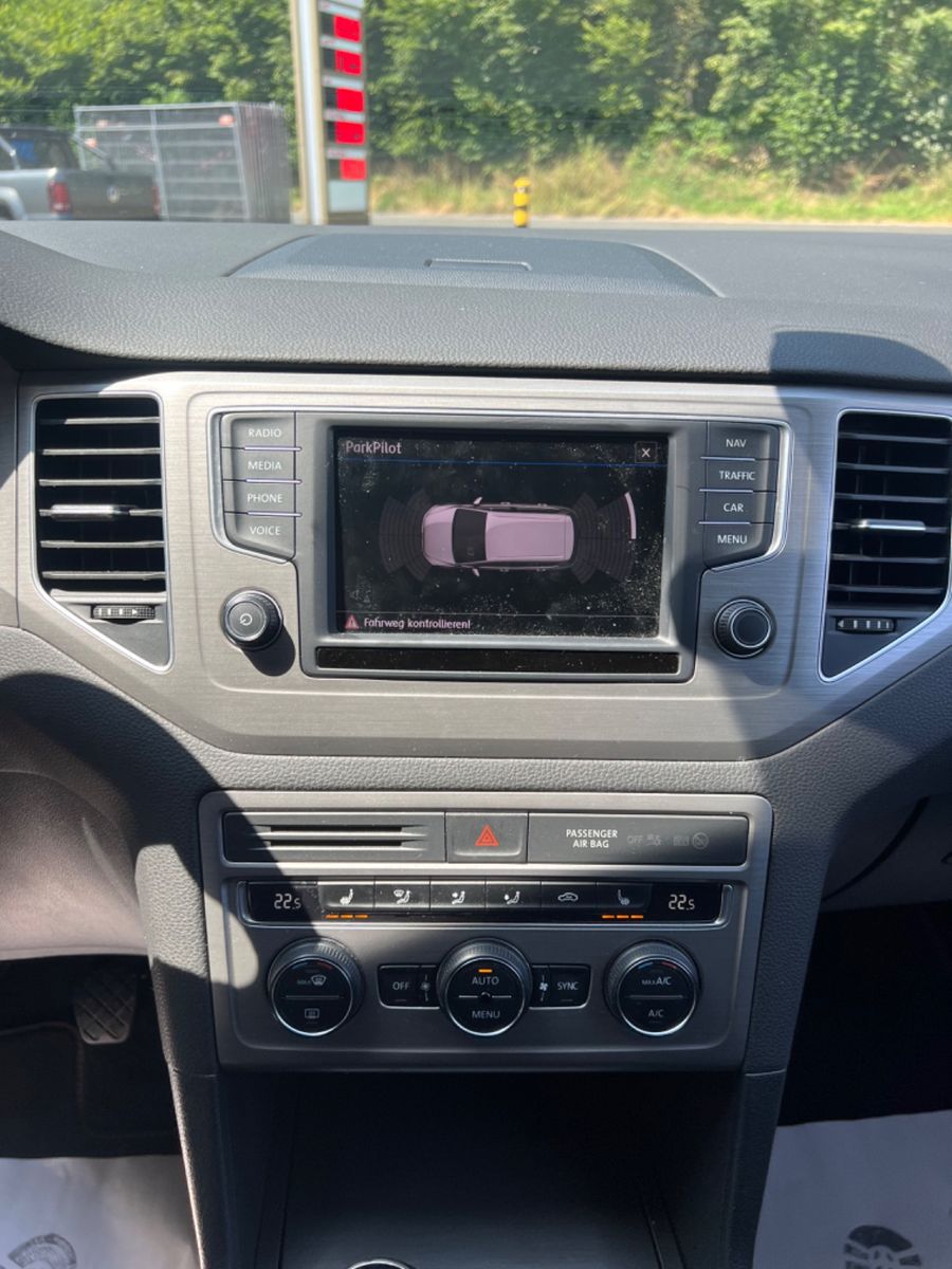 Fahrzeugabbildung Volkswagen Golf Sportsvan VII Comfortline *MASSAGE-SITZE *
