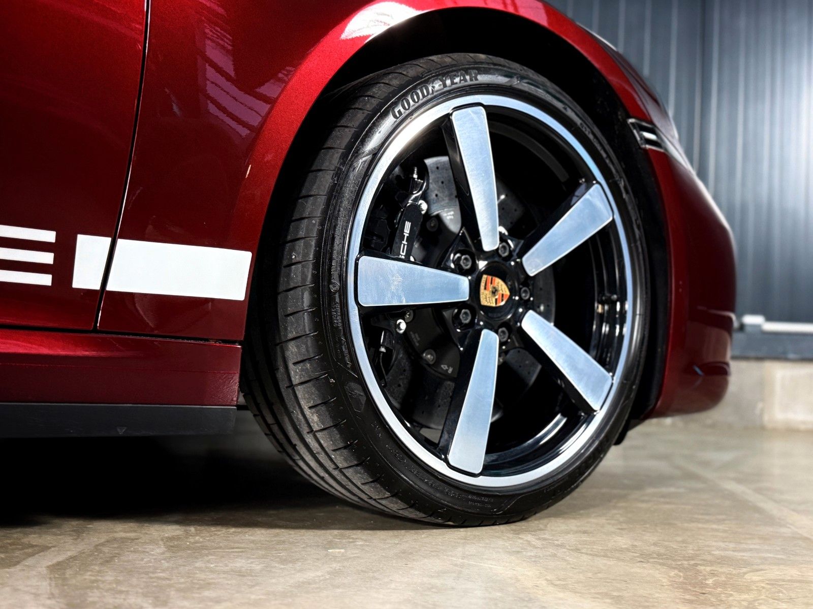 Fahrzeugabbildung Porsche 911 Targa 4 S Heritage Design Edition + N1. 173