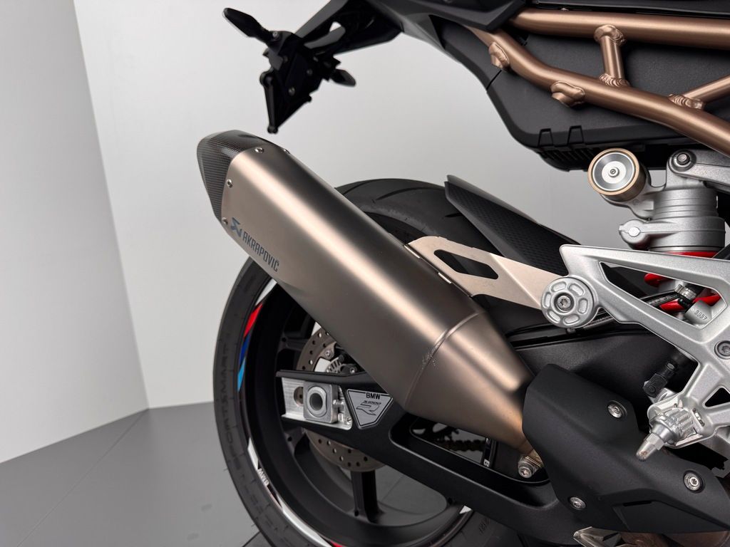 Fahrzeugabbildung BMW S1000 R *M-PAKET *VOLLAUSSTATTUNG *SCHECKHEFT