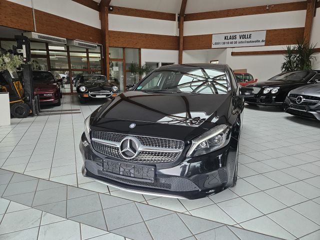 Mercedes-Benz A 220 d Navi Klima LED SHZ RFK Leder 7G 17 Zoll