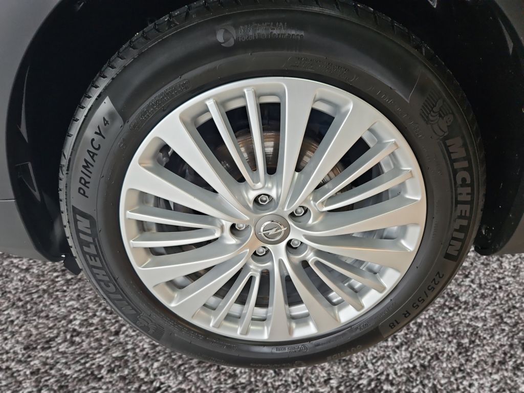 Fahrzeugabbildung Opel Grandland X 1.2 Start/Stop Edition