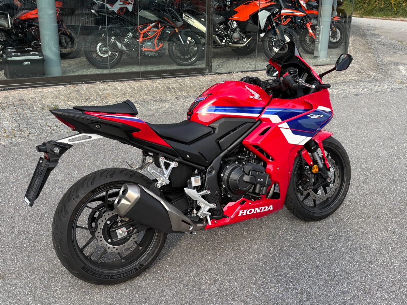 Fahrzeugabbildung Honda CBR 500 R E-Clutch 2026