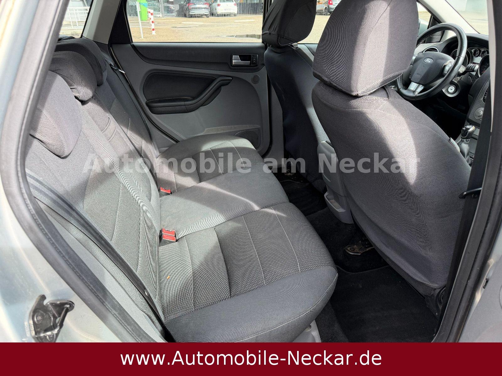Ford Focus 2009 — photo 10