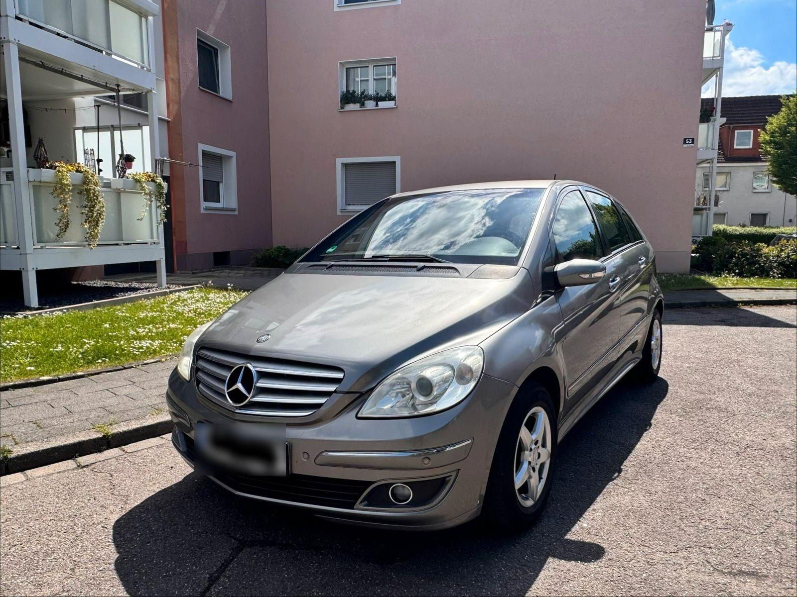 Mercedes-Benz B 170