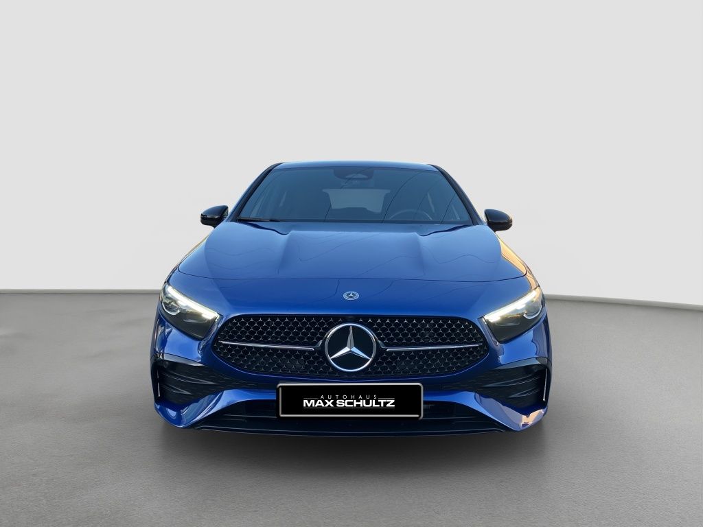 Fahrzeugabbildung Mercedes-Benz A 200 d AMG*NIGHT*DISTR*MULTIB*KEYLESS*KAM*NAVI