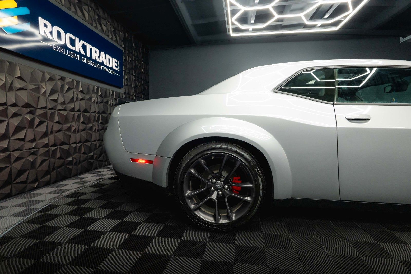 Fahrzeugabbildung Dodge Challenger 5.7 V8 R/T+ SRT WIDE BODY *LED*3tkm*