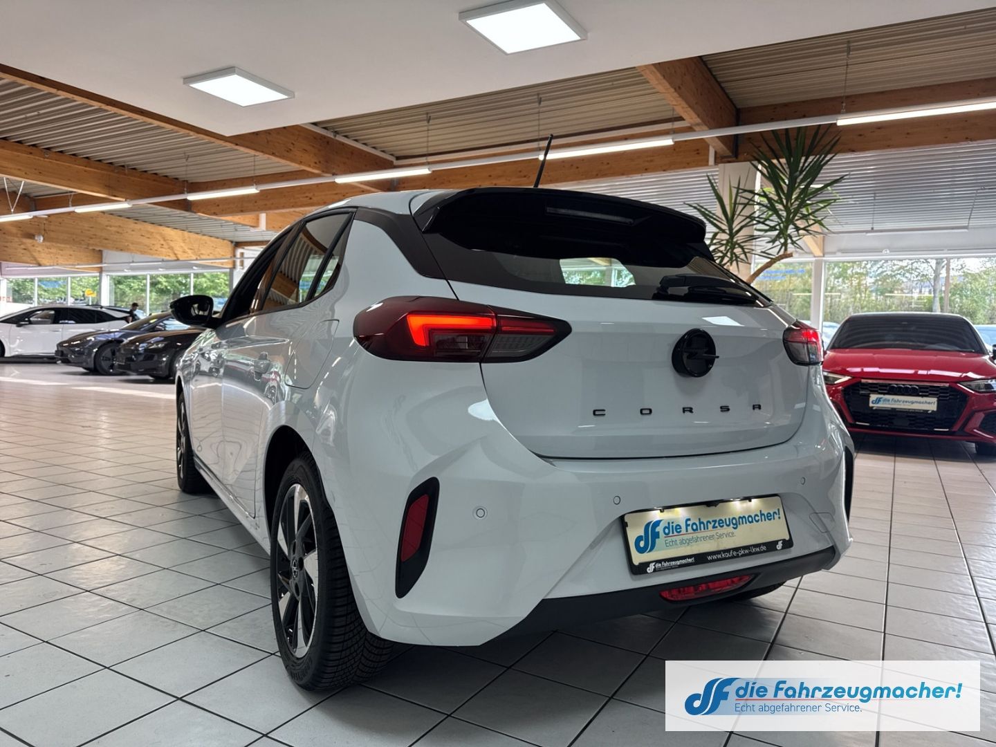 Fahrzeugabbildung Opel Corsa-e GS LED Apple CarPlay Android Auto Klimaa