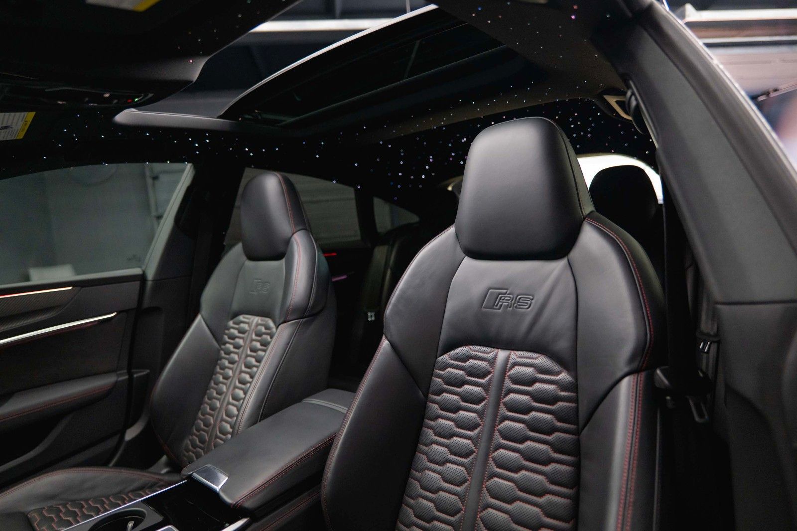 Fahrzeugabbildung Audi RS7 4.0 TFSI quattro | SKY Lounge | Pano | LASER