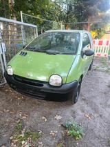 Renault Twingo c06 (75tkm) 1.2l 16V - Renault Twingo C06 mit Benzin-Antrieb