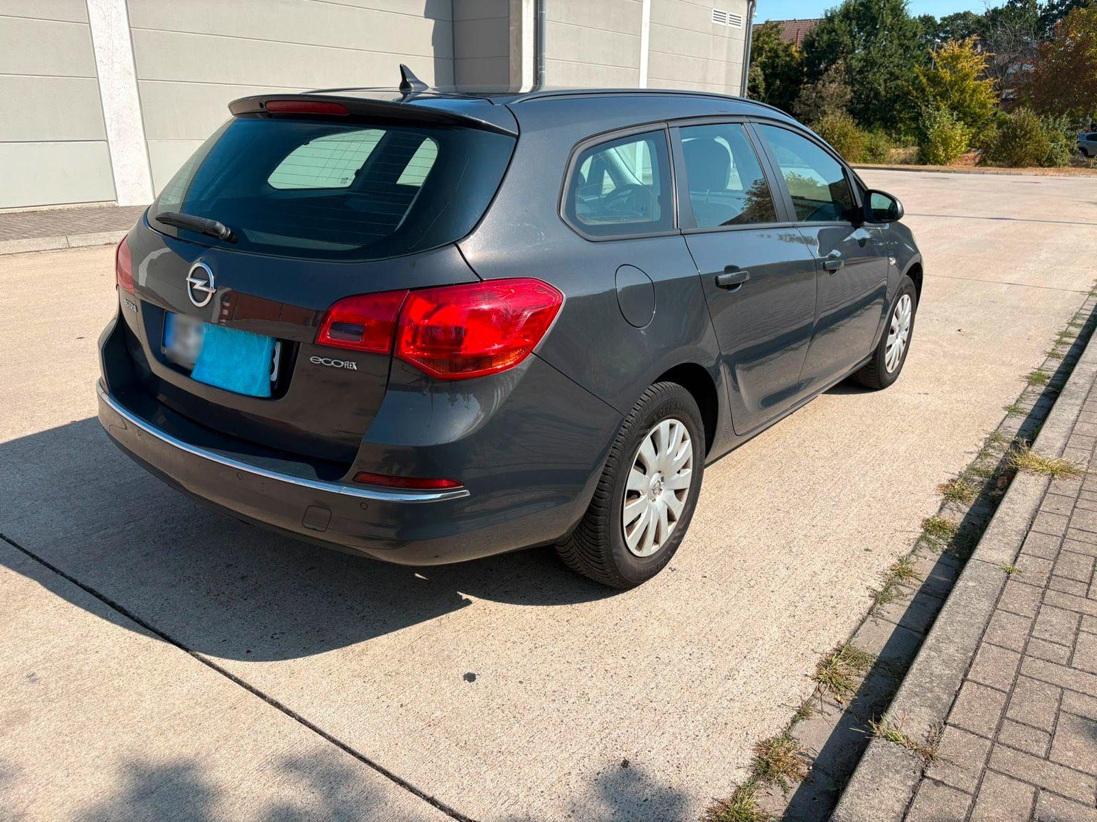 Opel Astra 2015 — photo 5