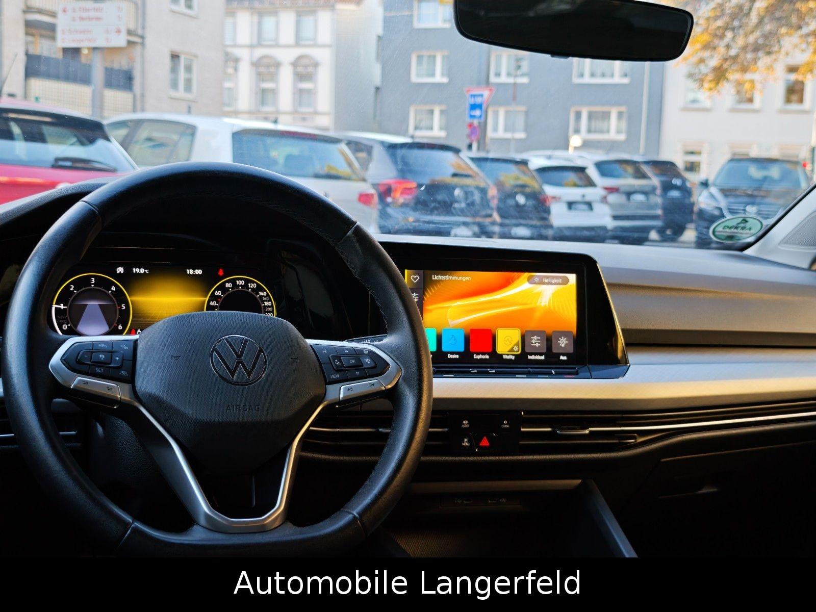 Volkswagen Golf VIII Lim. Life DSG NAVI LED DIGITAL COCKPIT, миниатюра 22