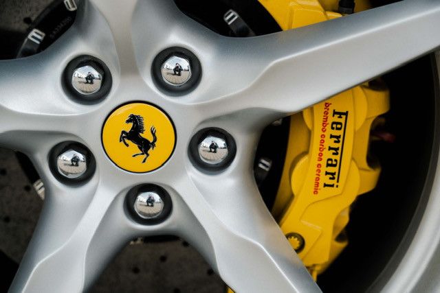 Fahrzeugabbildung Ferrari 488 Spider*Lift*PDC*RFK*Mwst*1.Hand